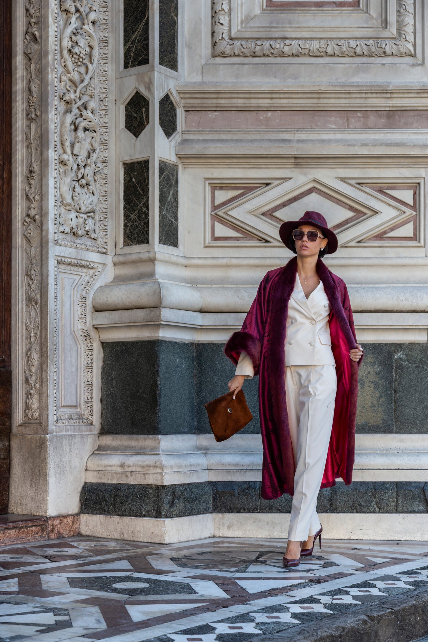 DALILA - Kimono Bordeaux with Faux Fur