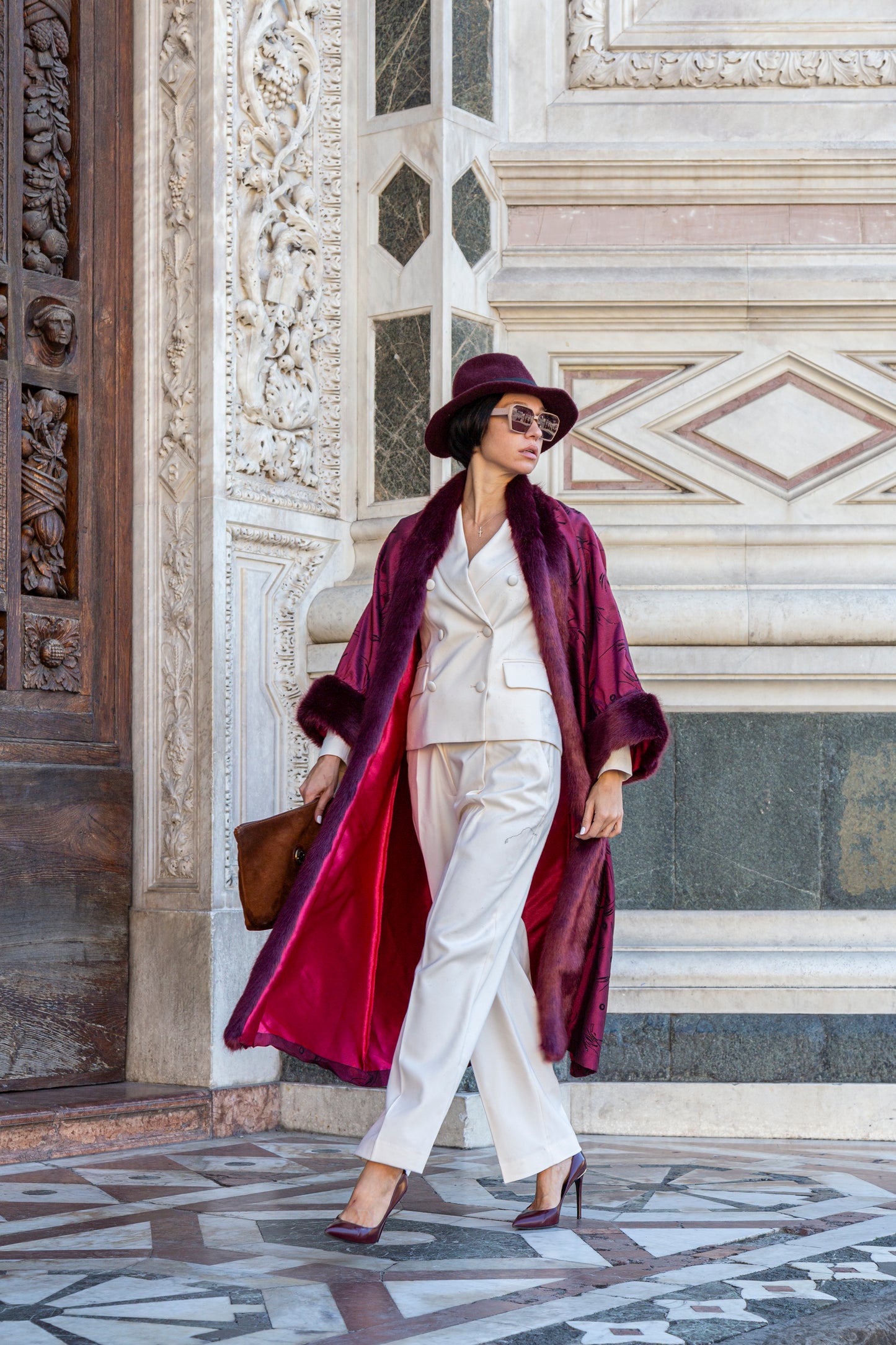 DALILA - Kimono Bordeaux with Faux Fur