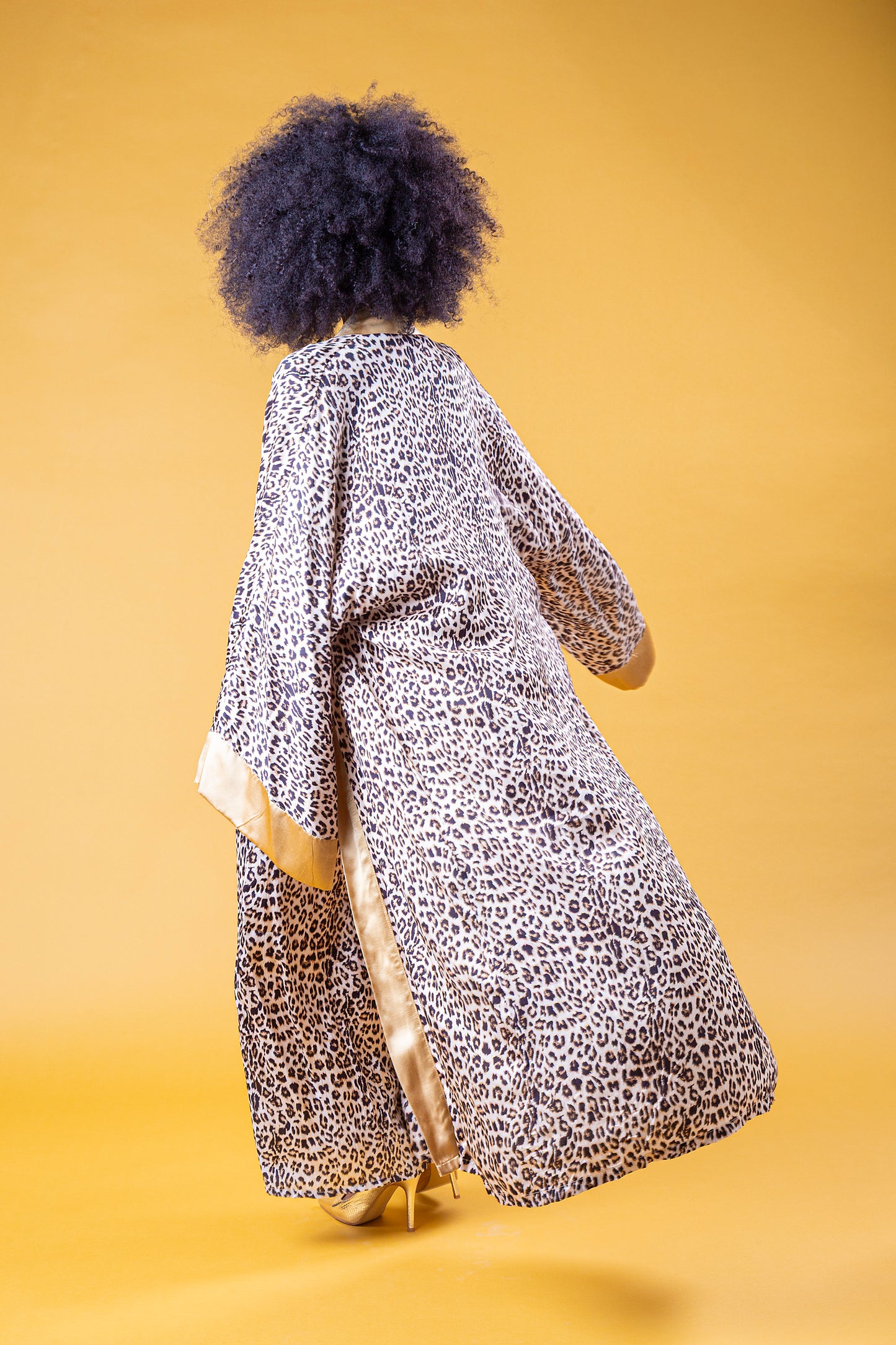 ZAHARA SET KIMONO E PANTALONE